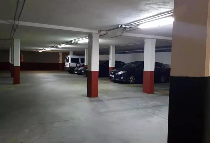 U Hotel Darío Lugo