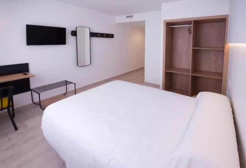 U Hotel Darío Lugo