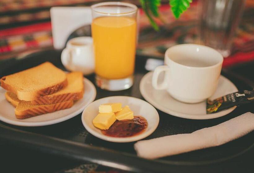 Отель Excalibur