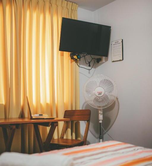 Отель Excalibur