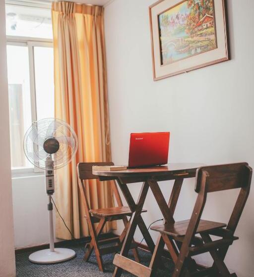 Отель Excalibur