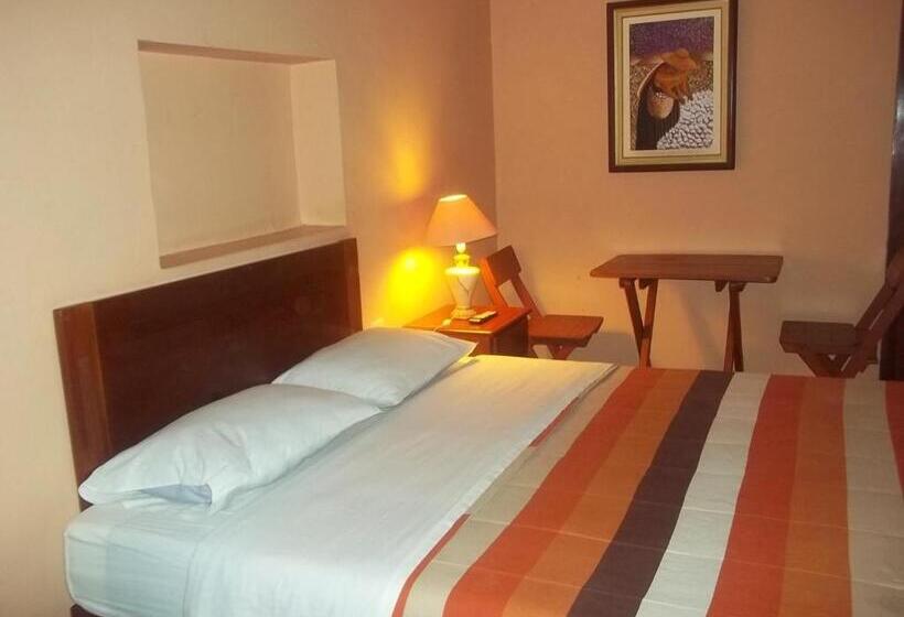 Отель Excalibur