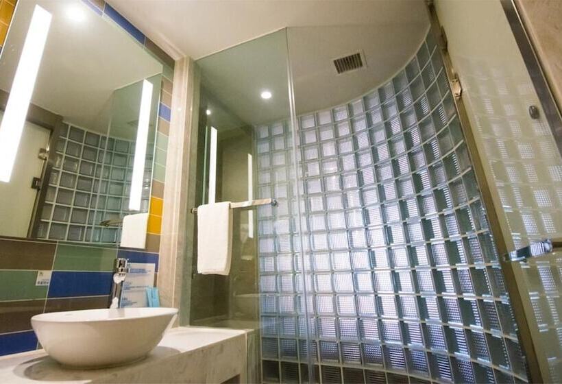 בית מלון כפרי Holiday Inn Express Zhangjiakou Park View