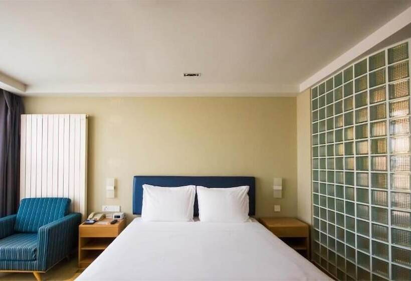 בית מלון כפרי Holiday Inn Express Zhangjiakou Park View