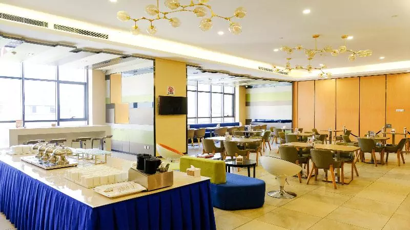 ホテル Holiday Inn Express Zhangjiakou Park View