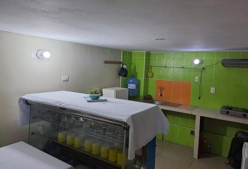 ホテル Hospedaje El Emperador