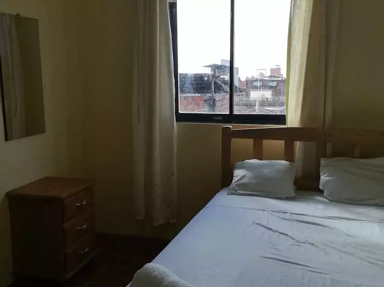 ホテル Hospedaje El Emperador