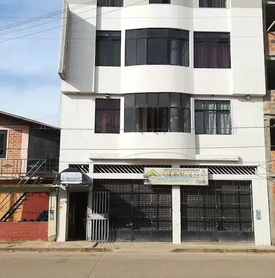 ホテル Hospedaje El Emperador