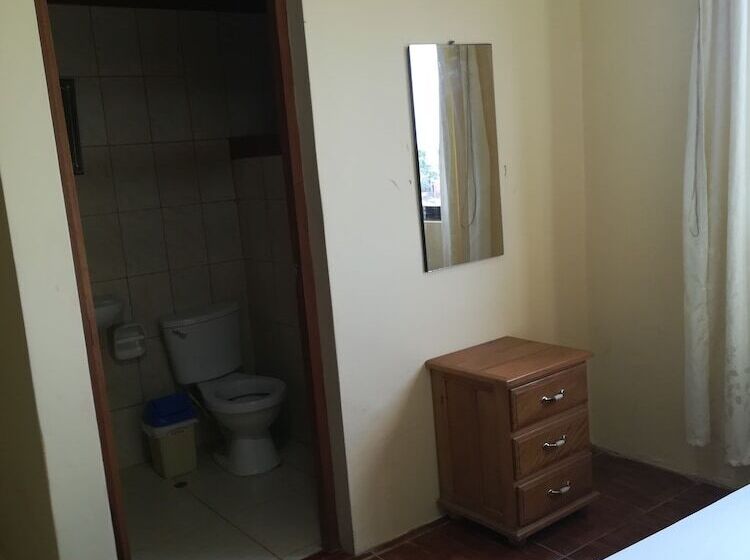 Отель Hospedaje El Emperador