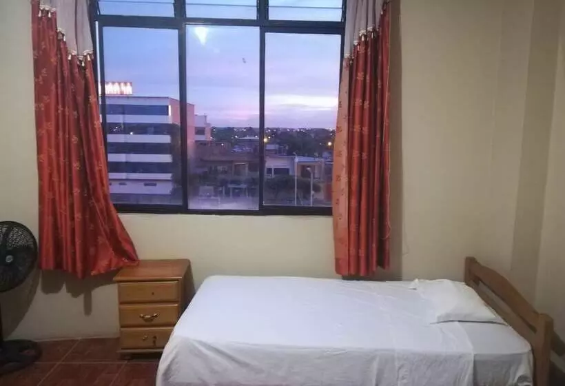 ホテル Hospedaje El Emperador