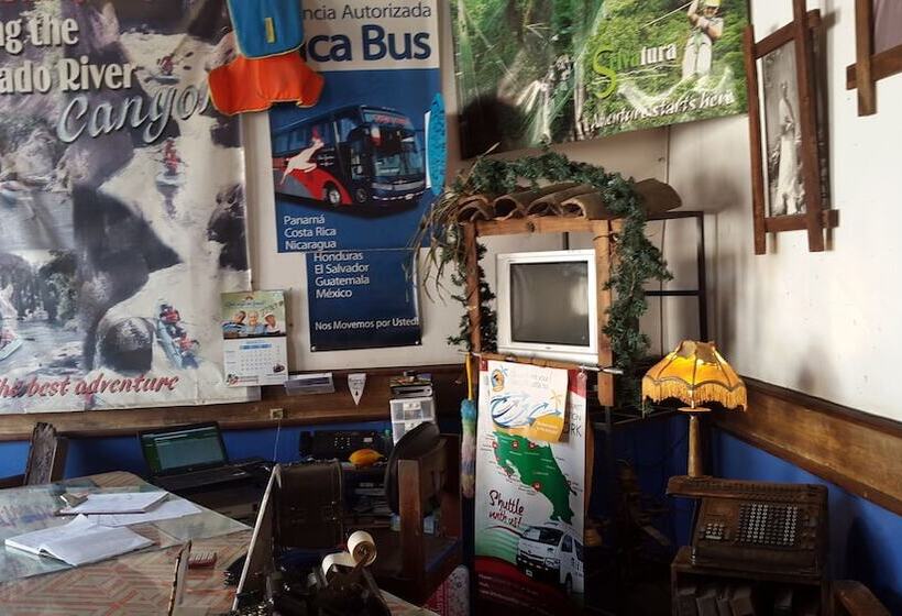 هتل La Posada Del Tope