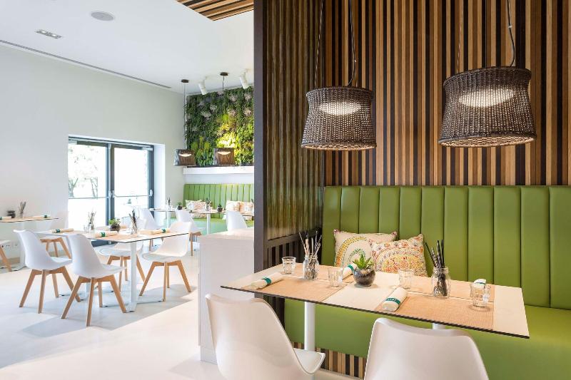 هتل Pine Cliffs Ocean Suites, A Luxury Collection Resort & Spa, Algarve