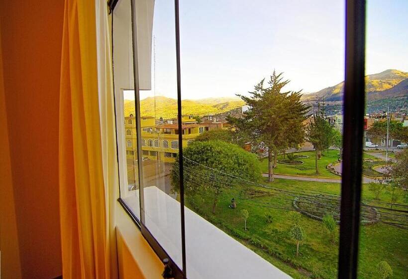 ホテル Sierra Dorada