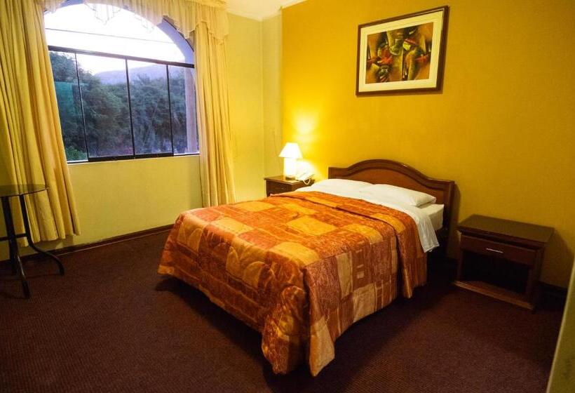 ホテル Sierra Dorada