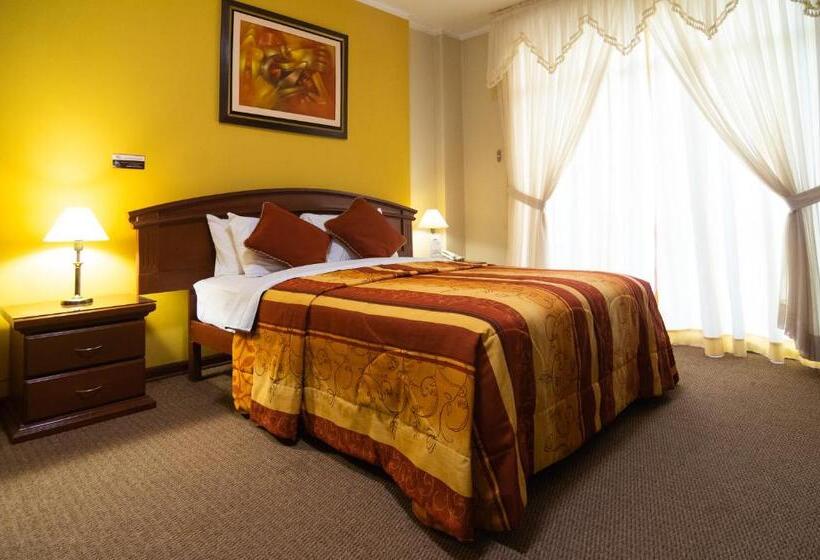 ホテル Sierra Dorada