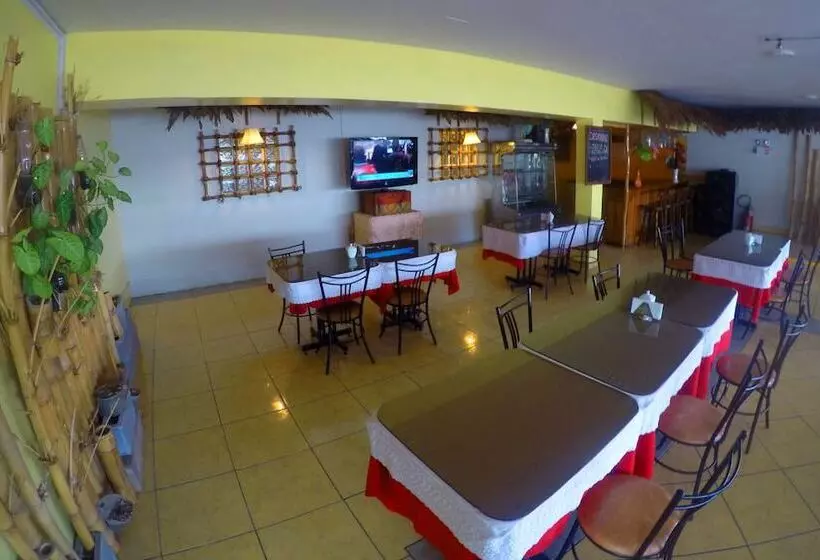 ホテル Tarapoto Inn