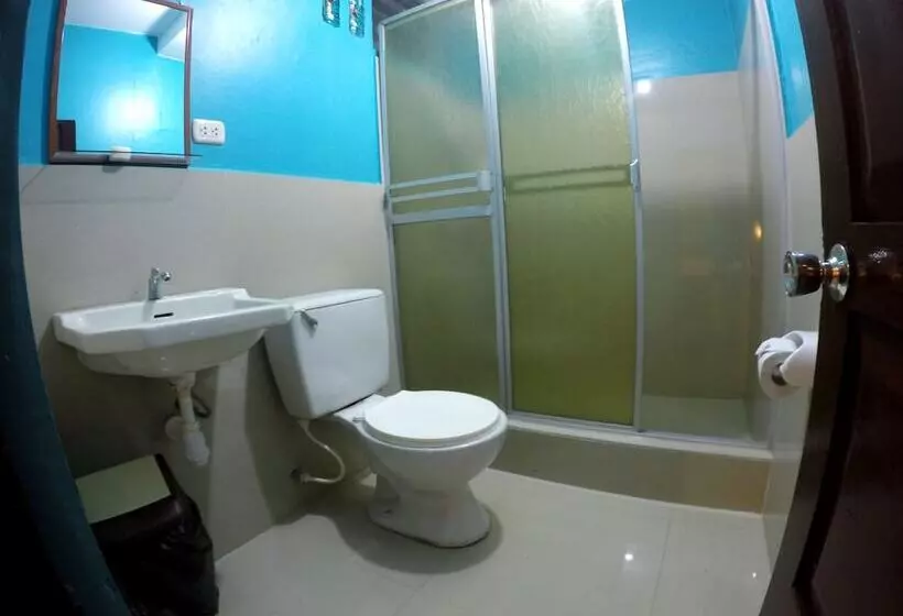 ホテル Tarapoto Inn