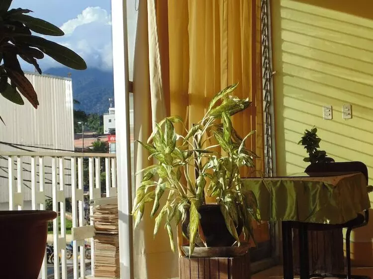 ホテル Tarapoto Inn