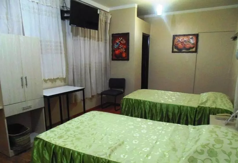 ホテル Tarapoto Inn