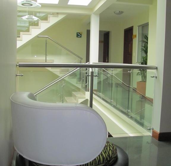 Apartahotel Vincent Suites