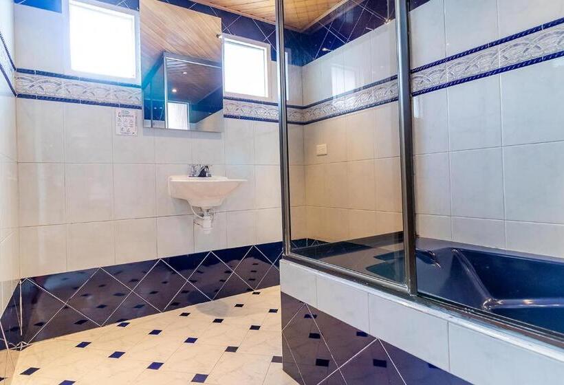 هتل Nabusimake Modelia