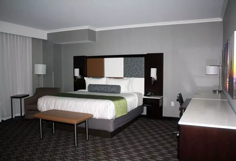 ホテル Best Western Premier Nyc Gateway