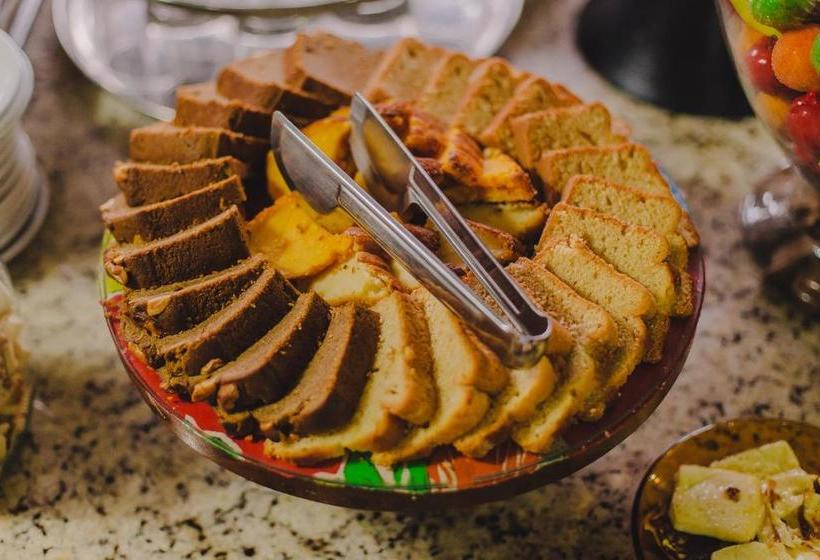 Hotelli Campina Plus