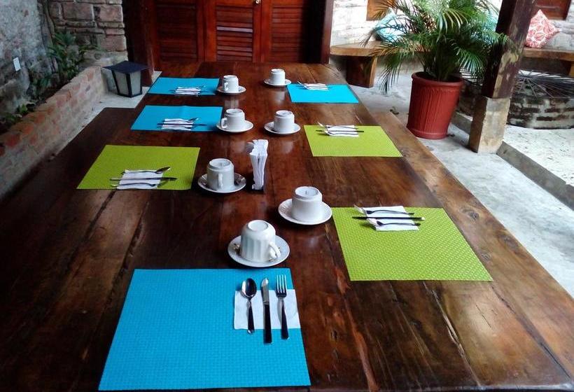 Fotos del hotel Friends To Be:  10