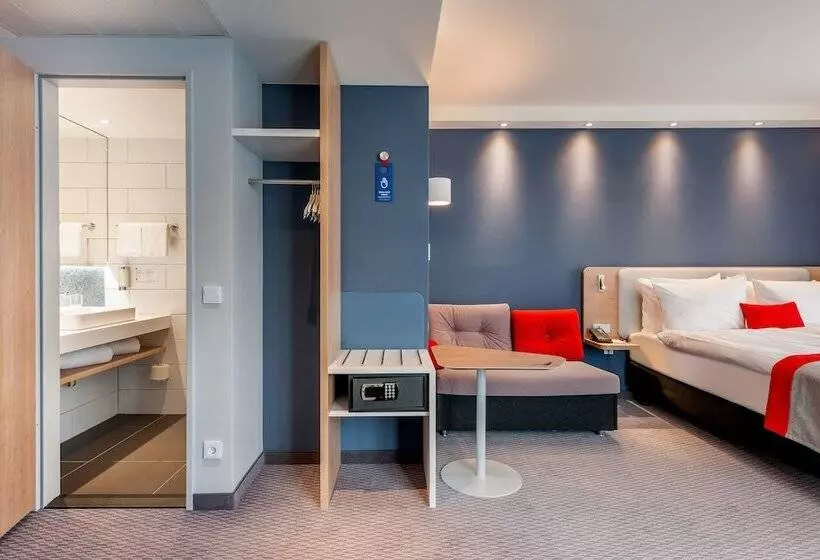 هتل Holiday Inn Express   Berlin   Alexanderplatz, An Ihg