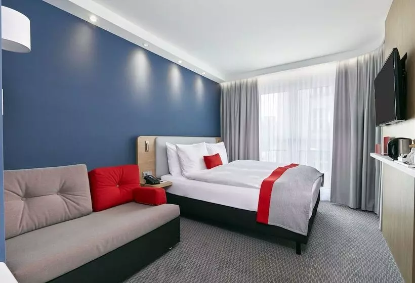 هتل Holiday Inn Express   Berlin   Alexanderplatz, An Ihg