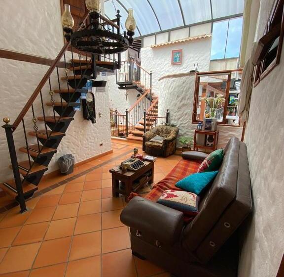 هتل Hospedería Villa Palva