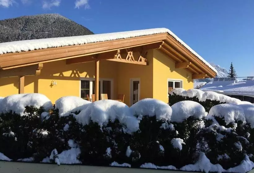 هتل Landhaus Grünberg