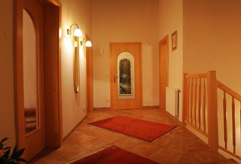 ホテル Landhaus Grünberg