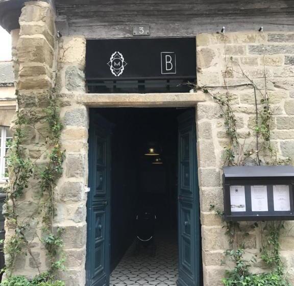 هتل Marnie Et Mister H