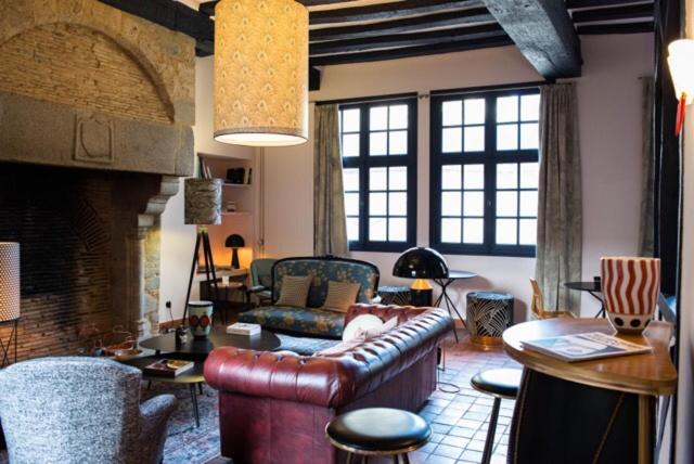 هتل Marnie Et Mister H