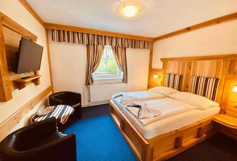 ホテル Pension Aja