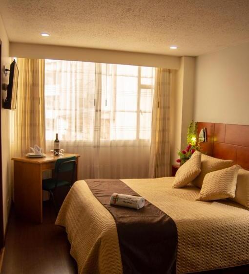 هتل San Ignacio Plaza