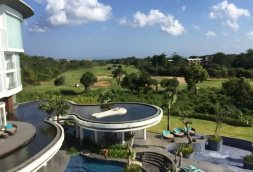 Hotelli Swissbelresort Pecatu