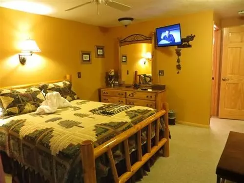 ホテル Three Seasons Condo