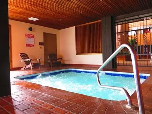 ホテル Three Seasons Condo