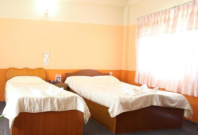 هتل Trekkers Lodge