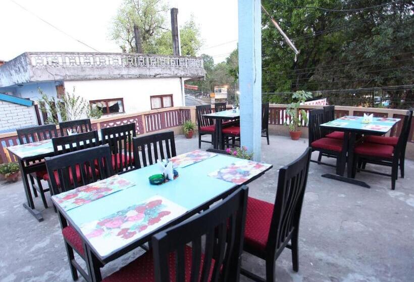 هتل Trekkers Lodge