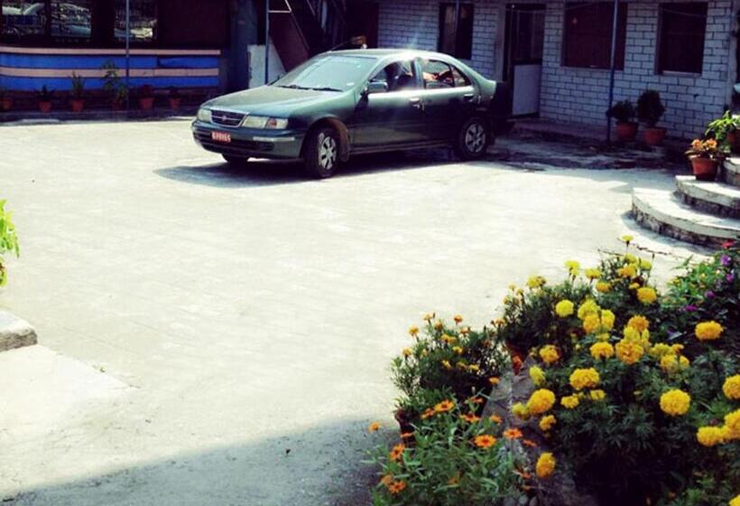 هتل Trekkers Lodge