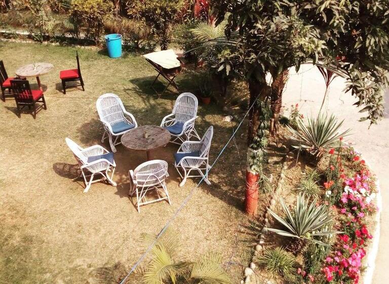 هتل Trekkers Lodge