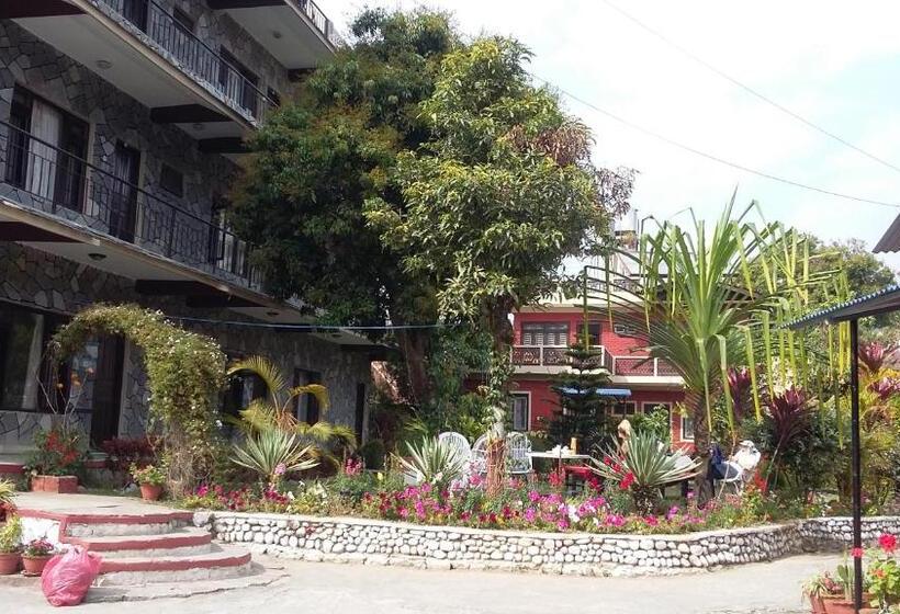 هتل Trekkers Lodge