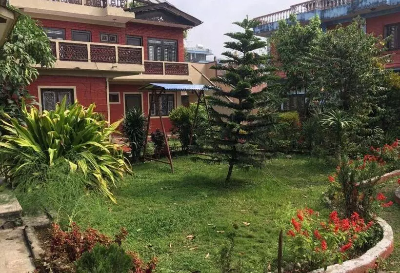 هتل Trekkers Lodge
