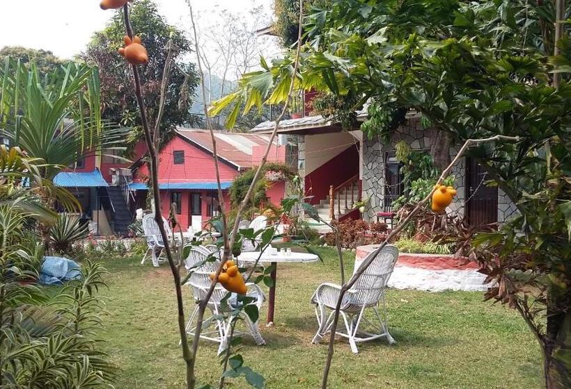 هتل Trekkers Lodge