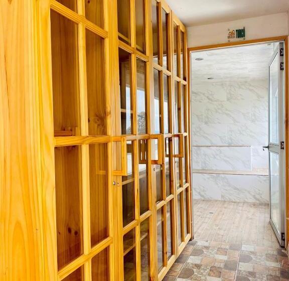 هتل West California