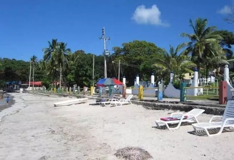 ホテル Y Centro De Buceo Sirius