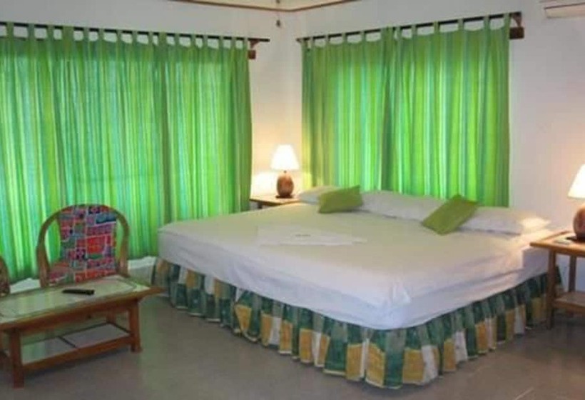 فندق Y Centro De Buceo Sirius